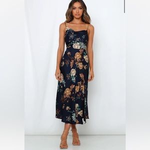 Hello molly atlas midi dress